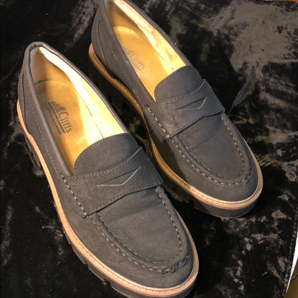 Cliffs by White Mountain Grafton suede chunk shoes 9m womens